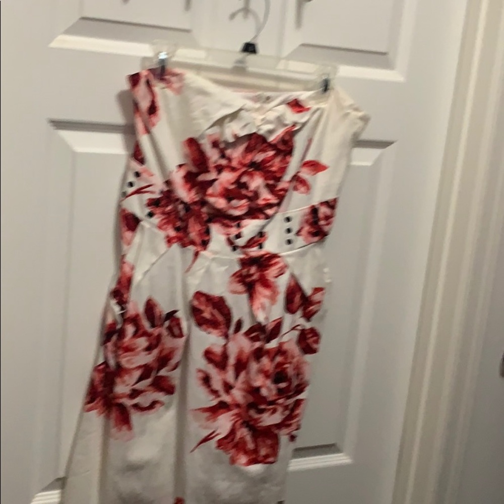 Strapless cream and rose dress with pockets